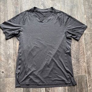 Men's Lululemon T-shirt, size large